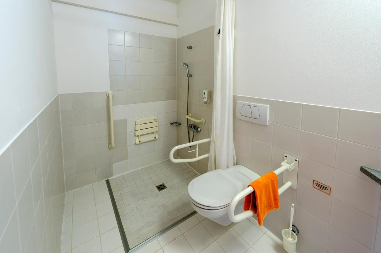 Отель Orange Wings Krems Экстерьер фото